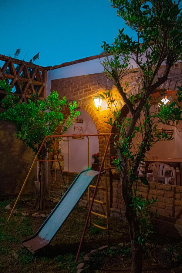 Villa Flores, Casa En El Centro De Mascota Exterior foto